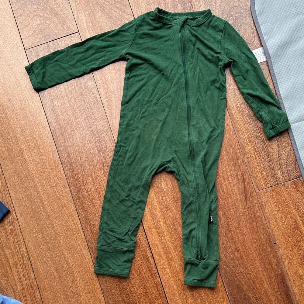 Kyte BABY Forest Green pajamas